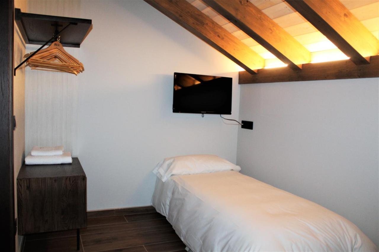 Casa Perez Guest House Yebra de Basa Eksteriør bilde